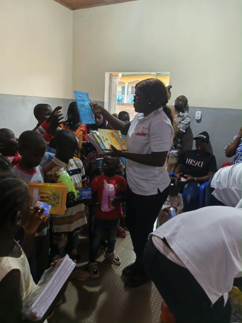 Don pour la rentrée scolaire à l'orphelinat Monseigneur Jean-Claude Bouchard - Photo 5
